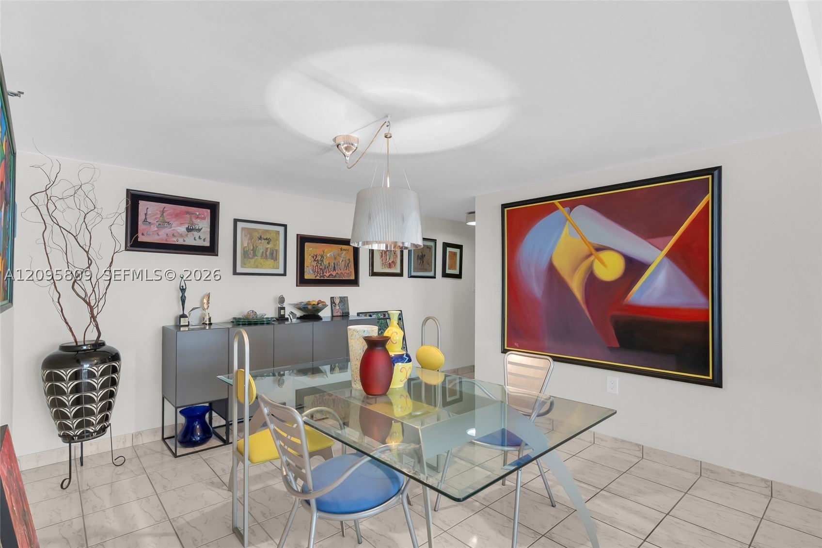 1623 Collins Ave 812
