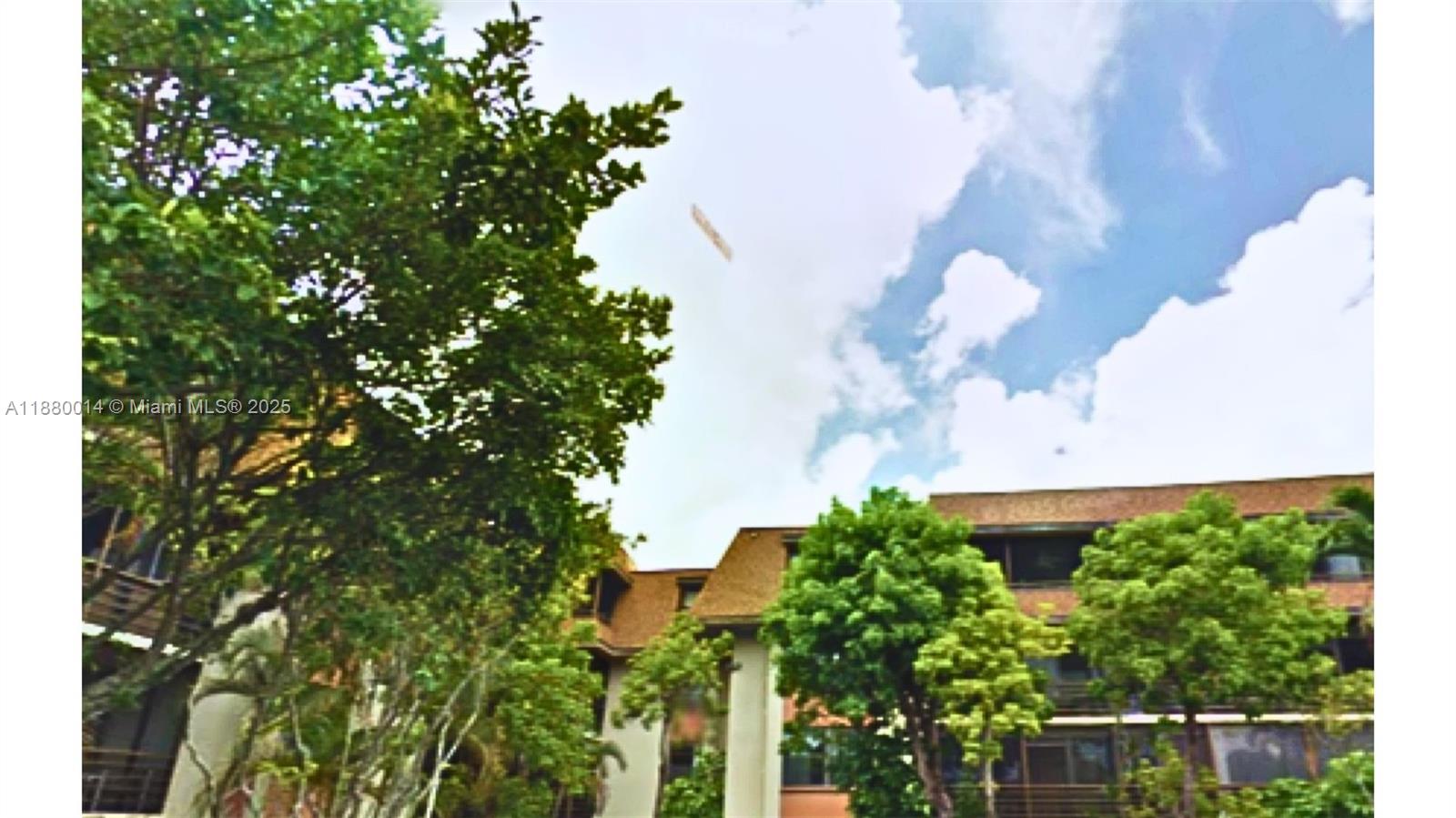 CEDAR GLENN CONDO APTS EA - Residential