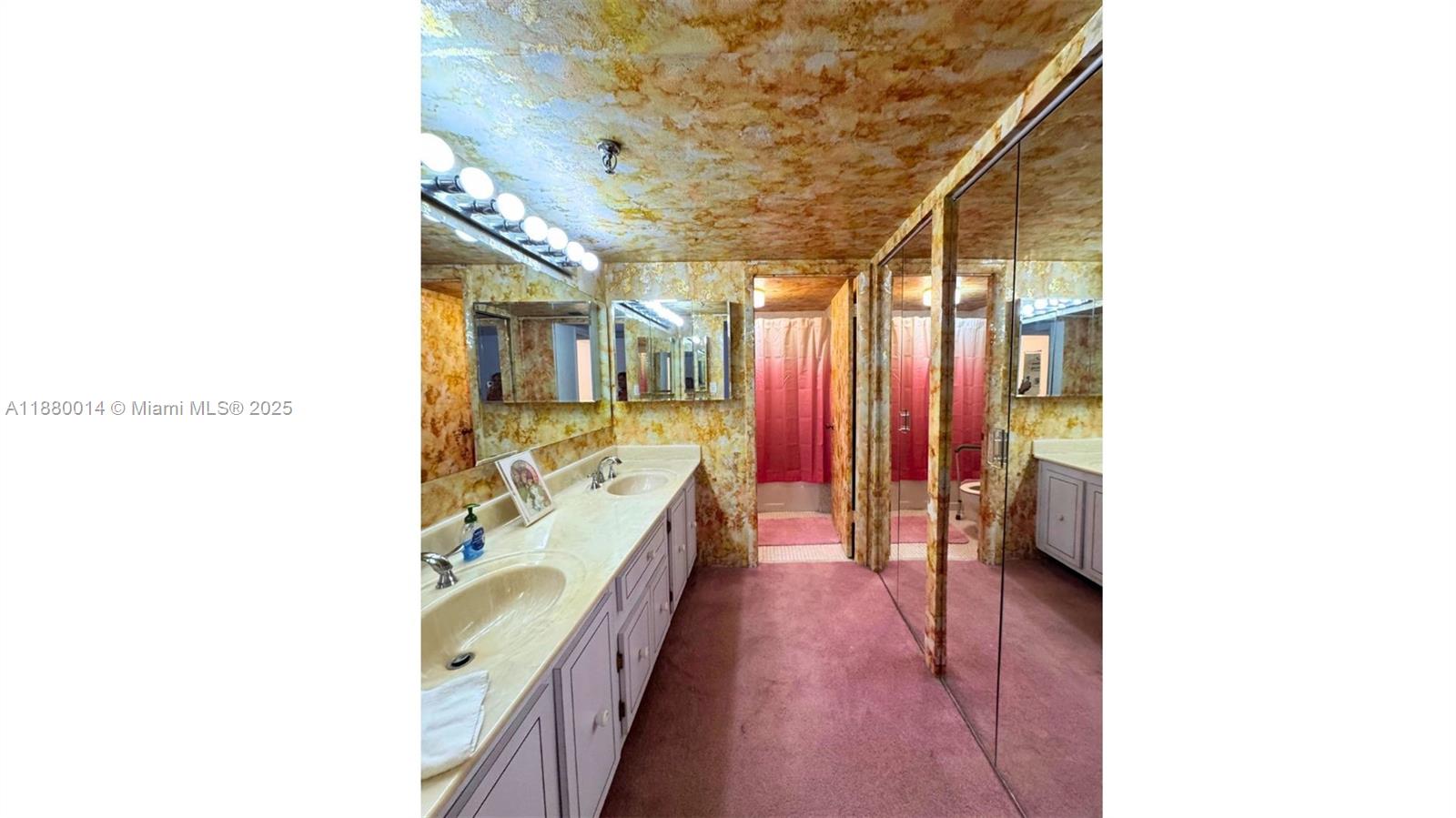 CEDAR GLENN CONDO APTS EA - Residential