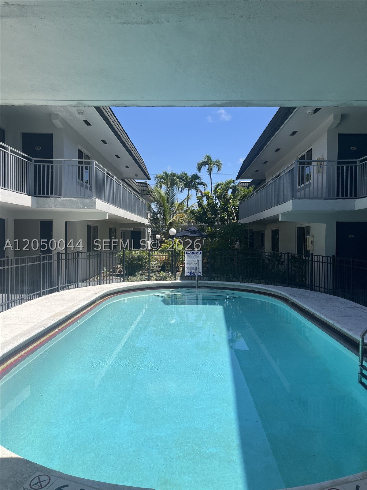 1000 SE 15th St 205