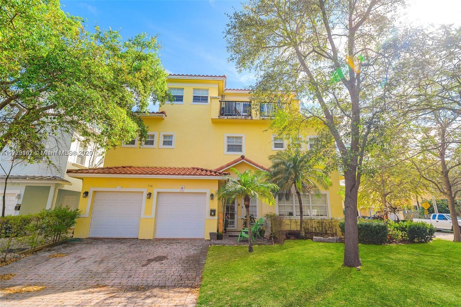 716 SW 9th Ter 1 and 2