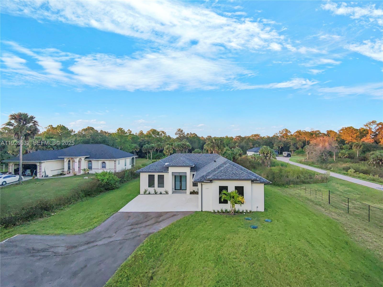 GOLDEN GATE ESTATES - Residential