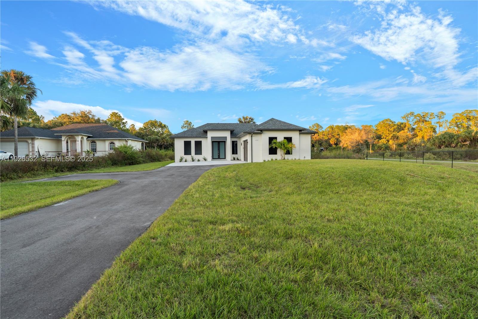 GOLDEN GATE ESTATES - Residential