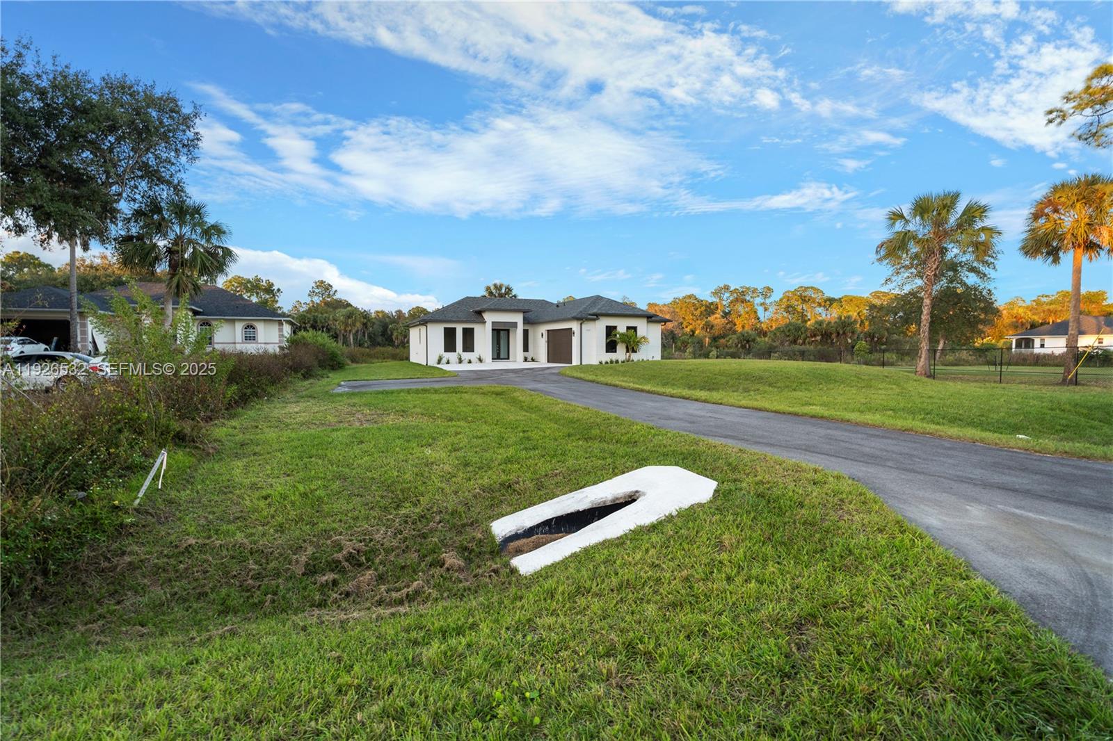 GOLDEN GATE ESTATES - Residential