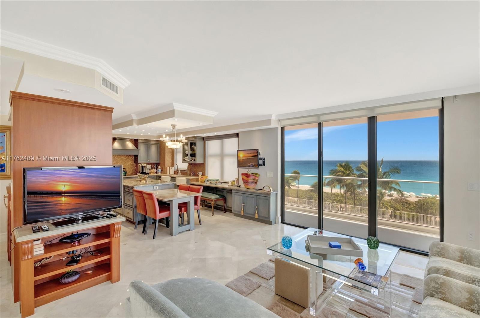 BALMORAL CONDO - Residential