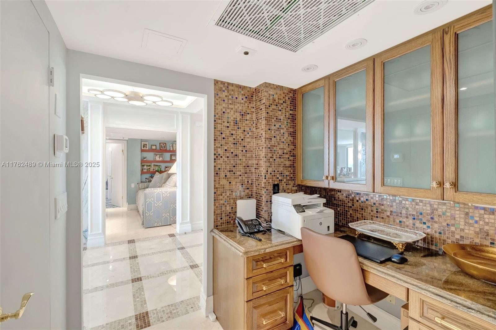 BALMORAL CONDO - Residential