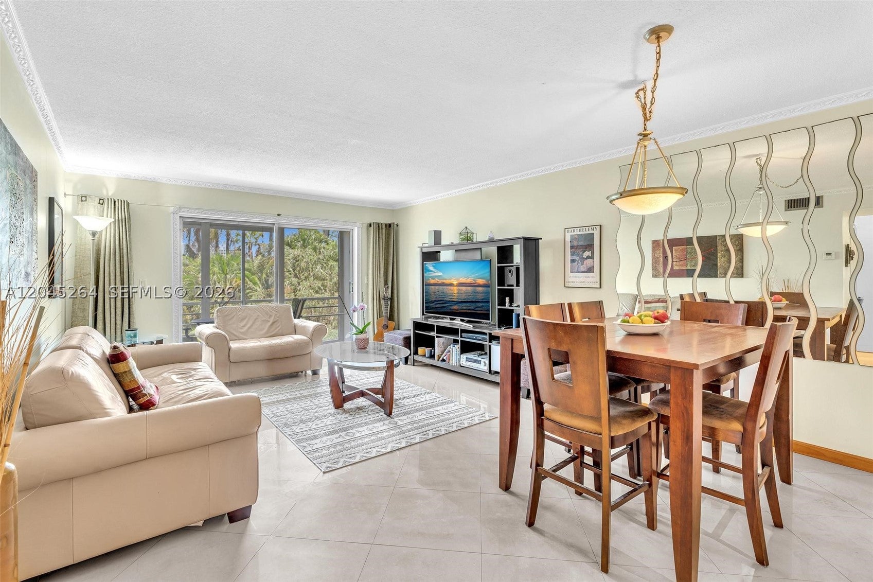 700 NE 14th Ave 307