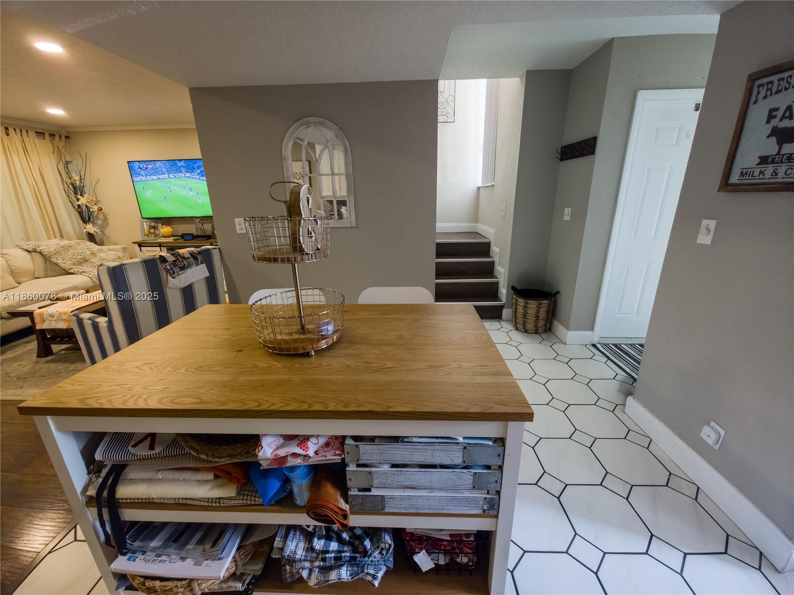 8007 Lagos De Campo Blvd K-4