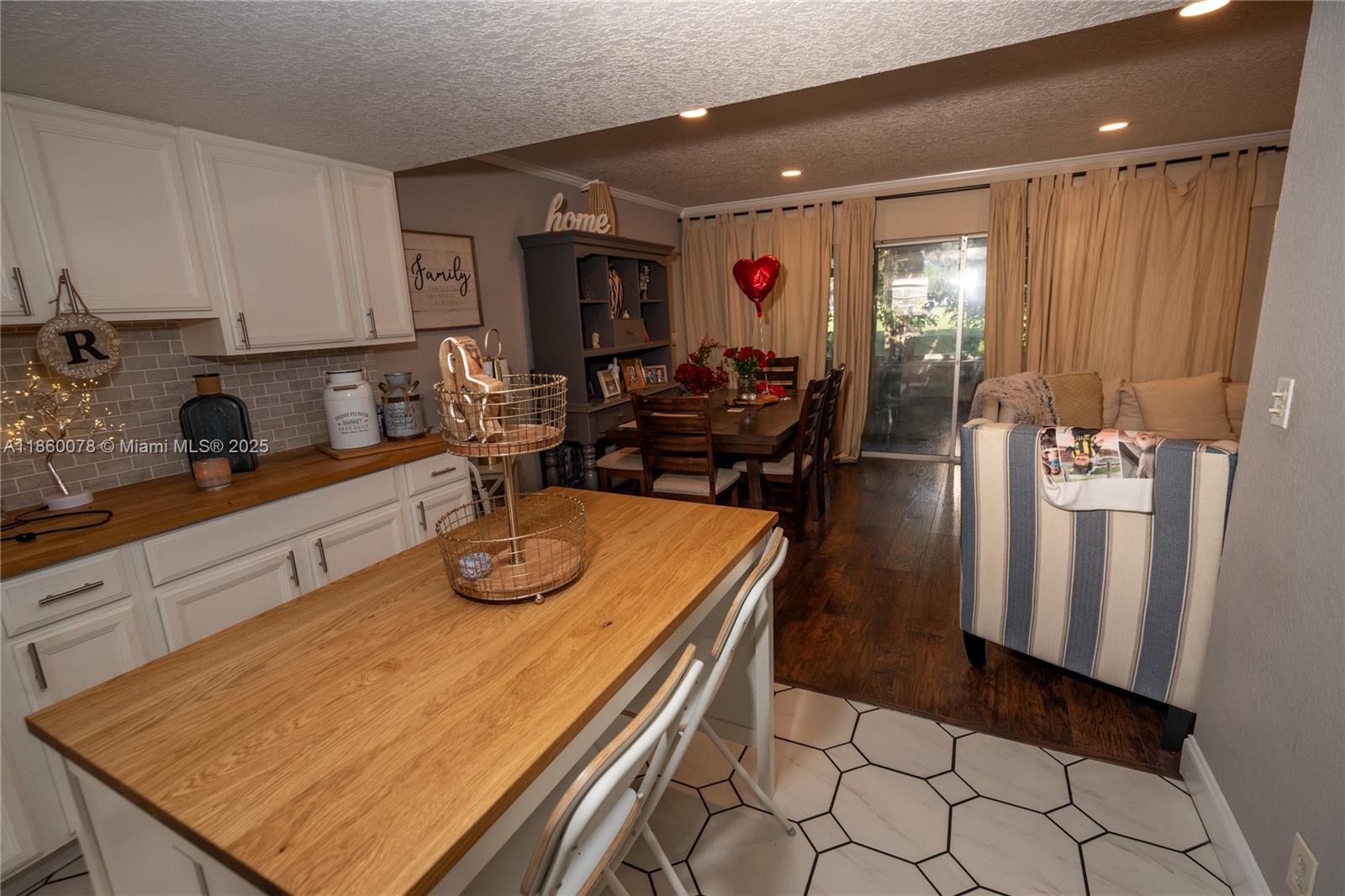 SANDPEBBLES TOWNHOUSE CON - Residential