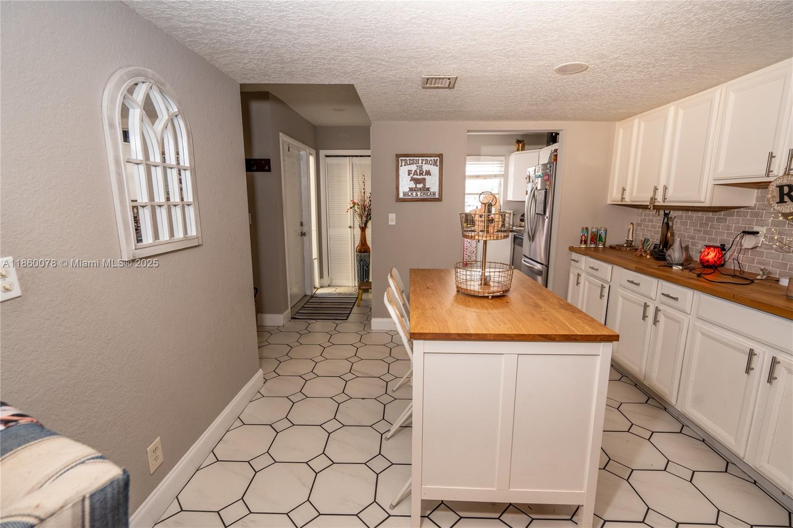 SANDPEBBLES TOWNHOUSE CON - Residential