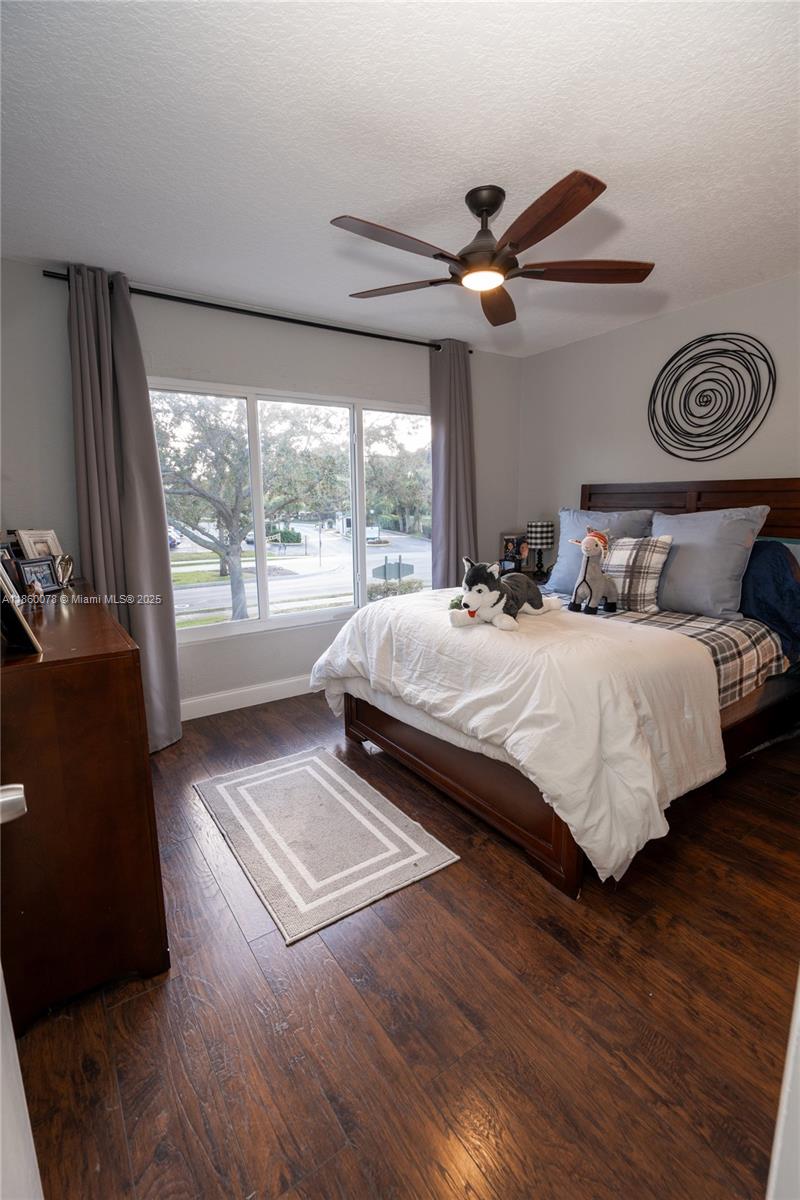 SANDPEBBLES TOWNHOUSE CON - Residential