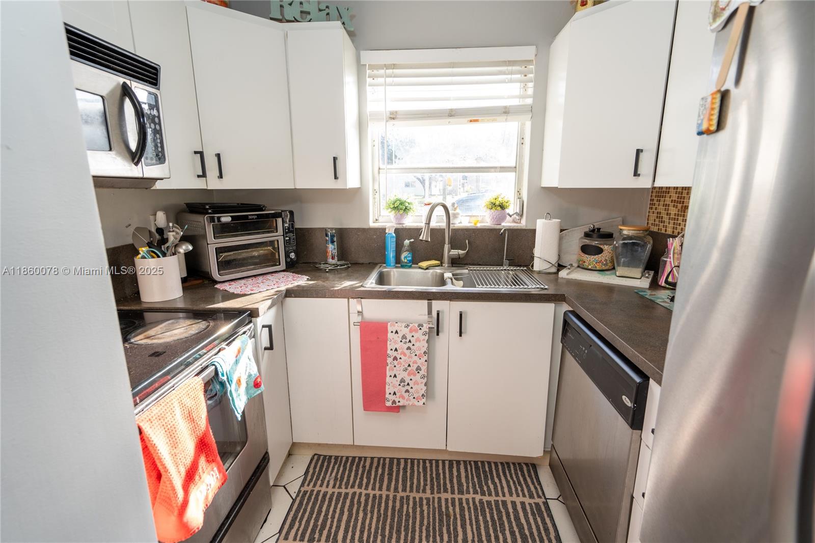 SANDPEBBLES TOWNHOUSE CON - Residential