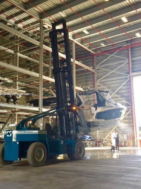 400 Sunny Isles Blvd