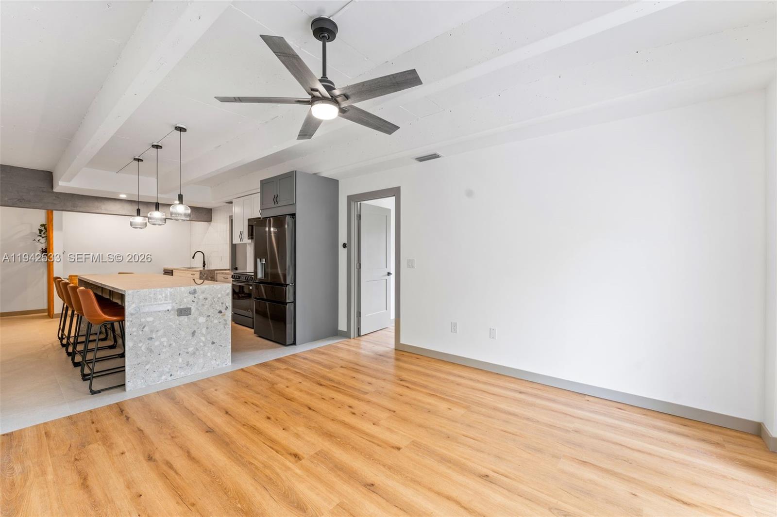 HERITAGE CONDO - Residential