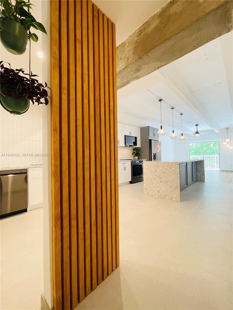 HERITAGE CONDO - Residential