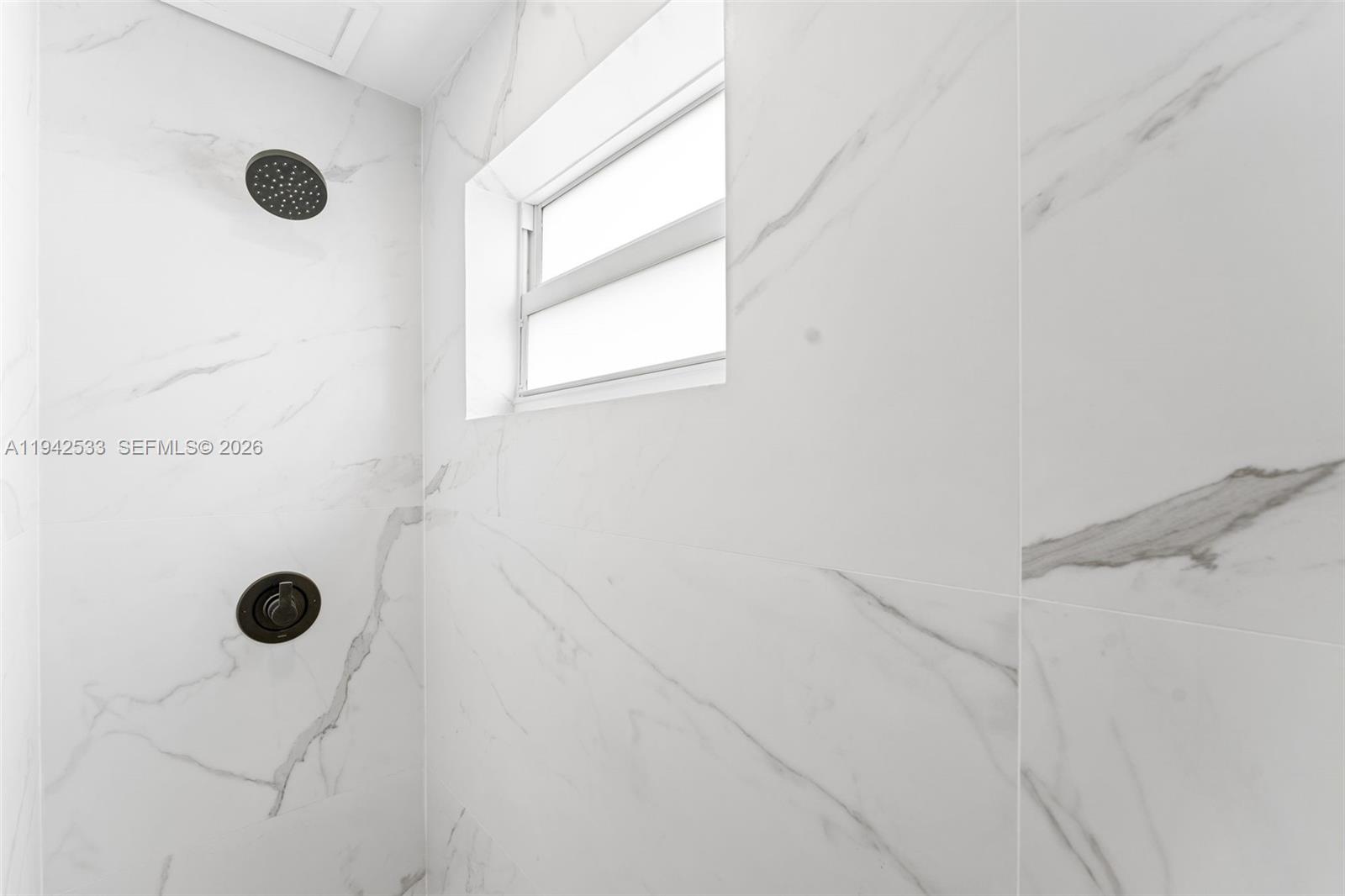 HERITAGE CONDO - Residential