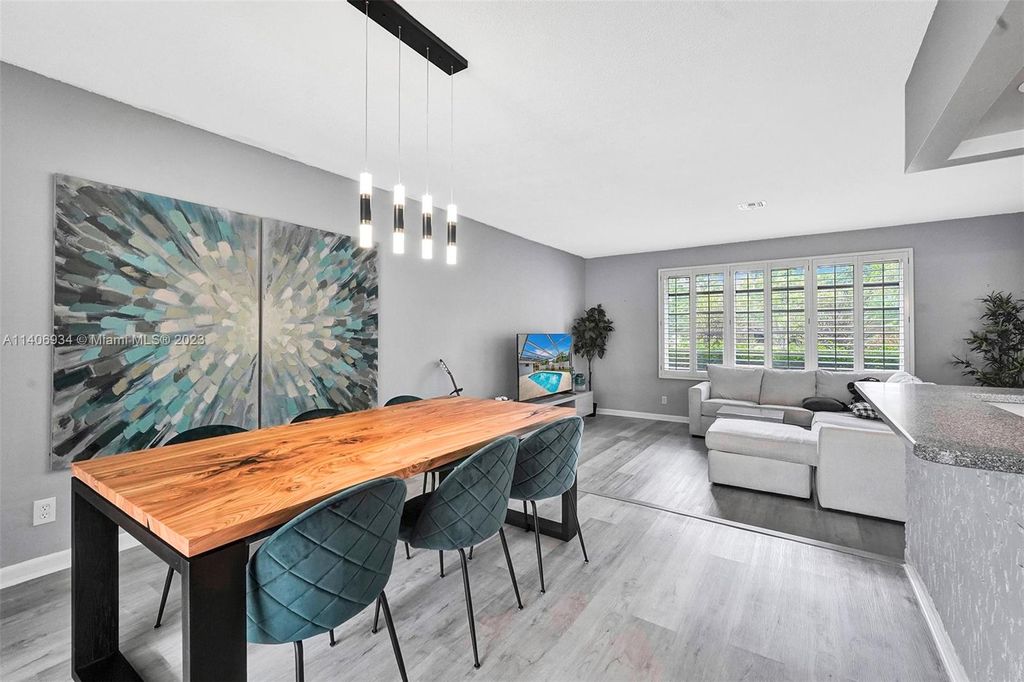 Photo of 5100 Arthur St, Hollywood, FL 33021 (MLS # A11406934)