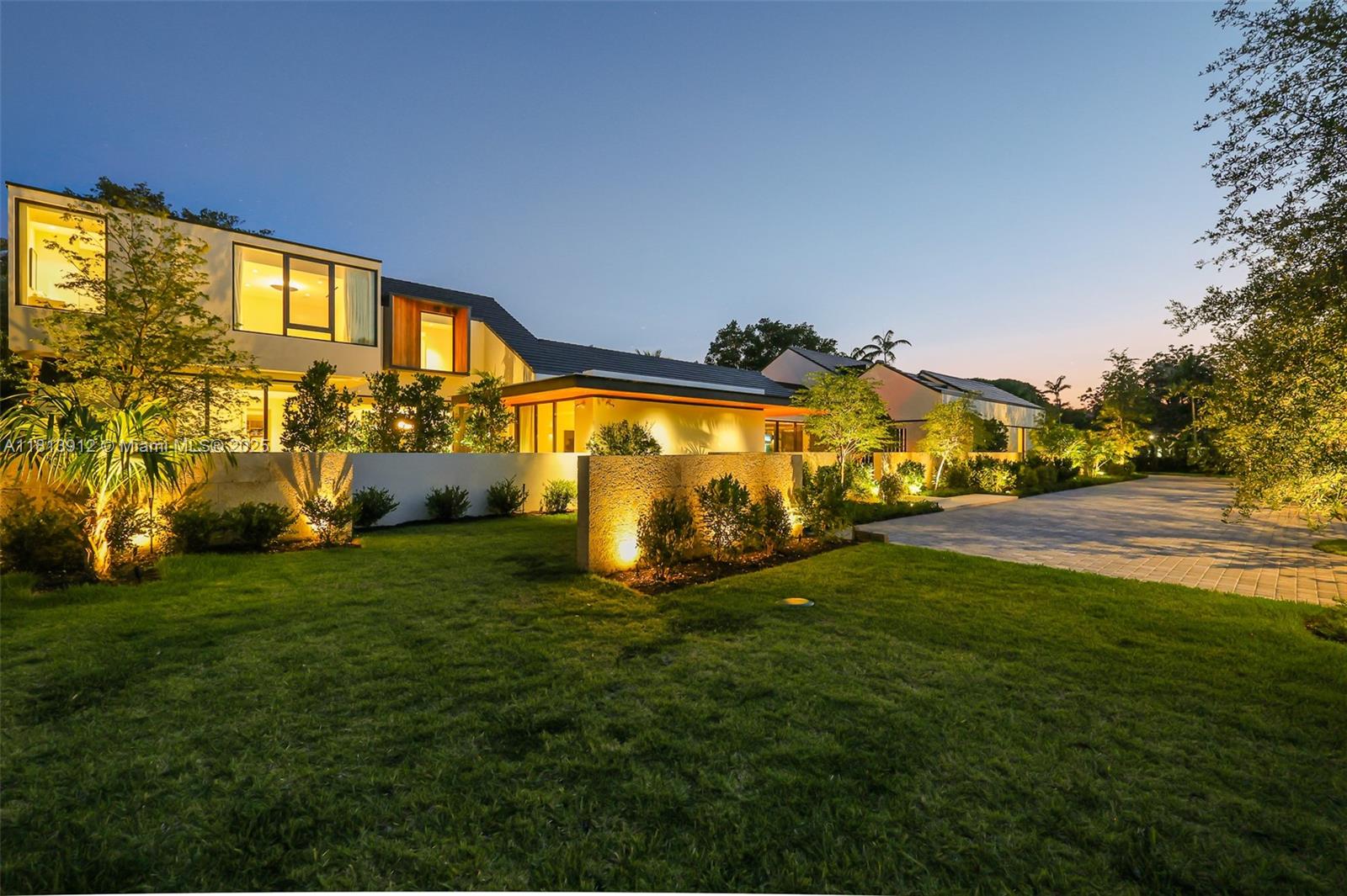 Property for Sale at 4820 Sw 86th Ter, Miami, Broward County, Florida - Bedrooms: 5 
Bathrooms: 6.5  - $17,250,000