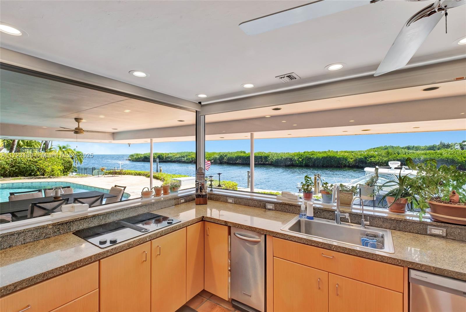 CORAL BAY SEC B - Residential