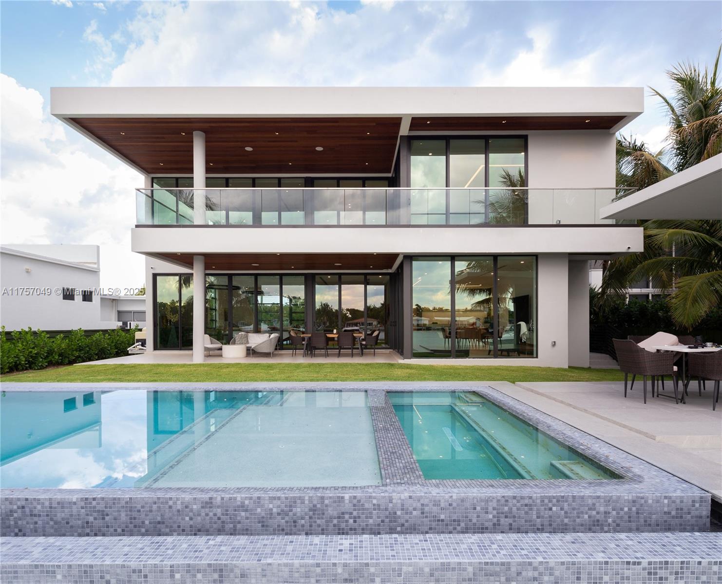 BISCAYNE POINT - Residential Lease