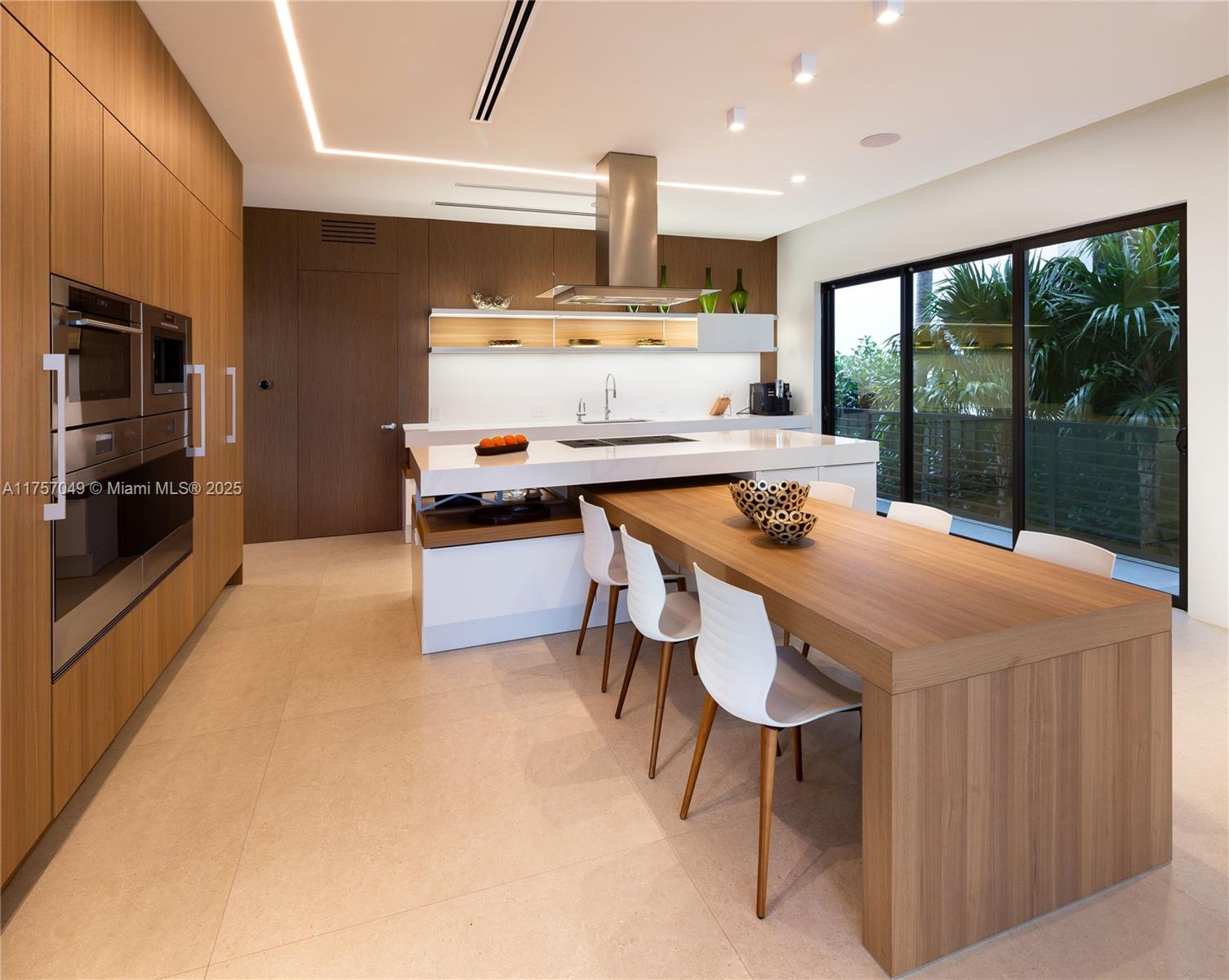 BISCAYNE POINT - Residential Lease