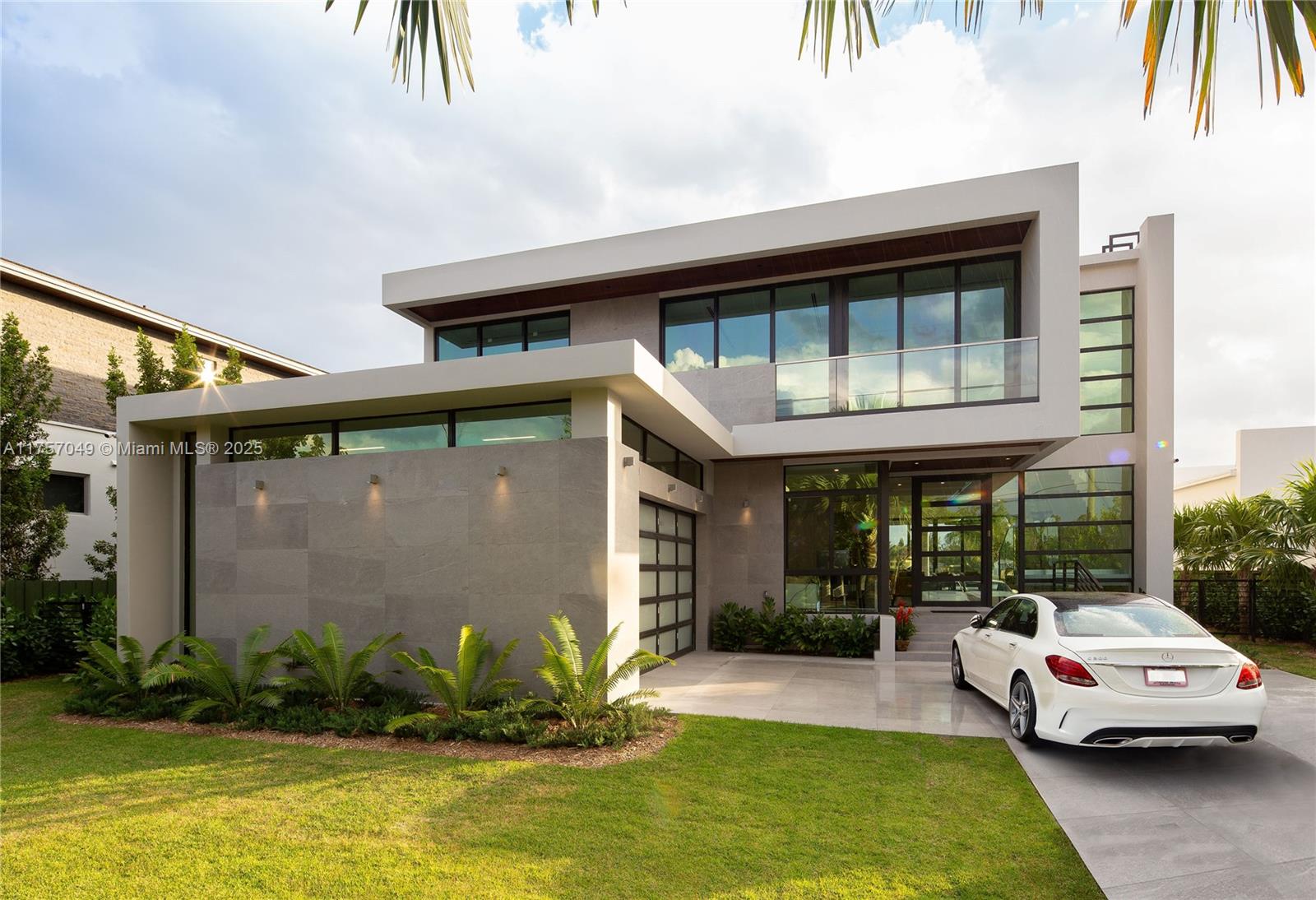 BISCAYNE POINT - Residential Lease