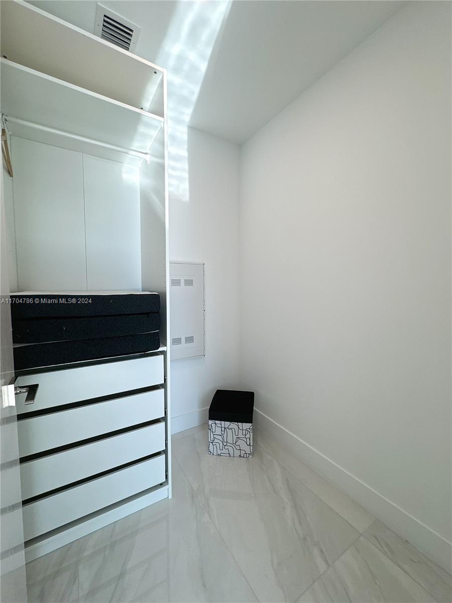 AURORA CONDO - Residential Lease