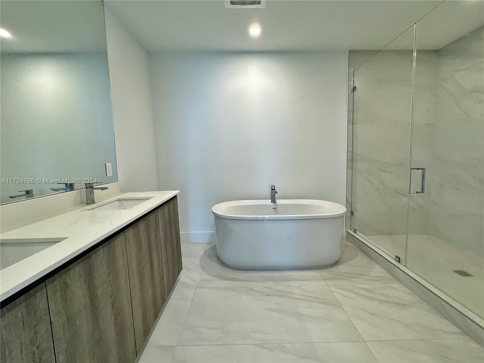 AURORA CONDO - Residential Lease