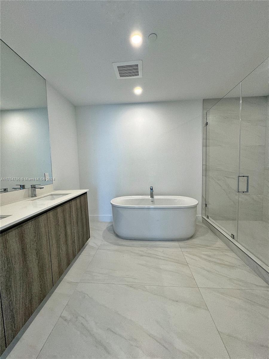 AURORA CONDO - Residential Lease
