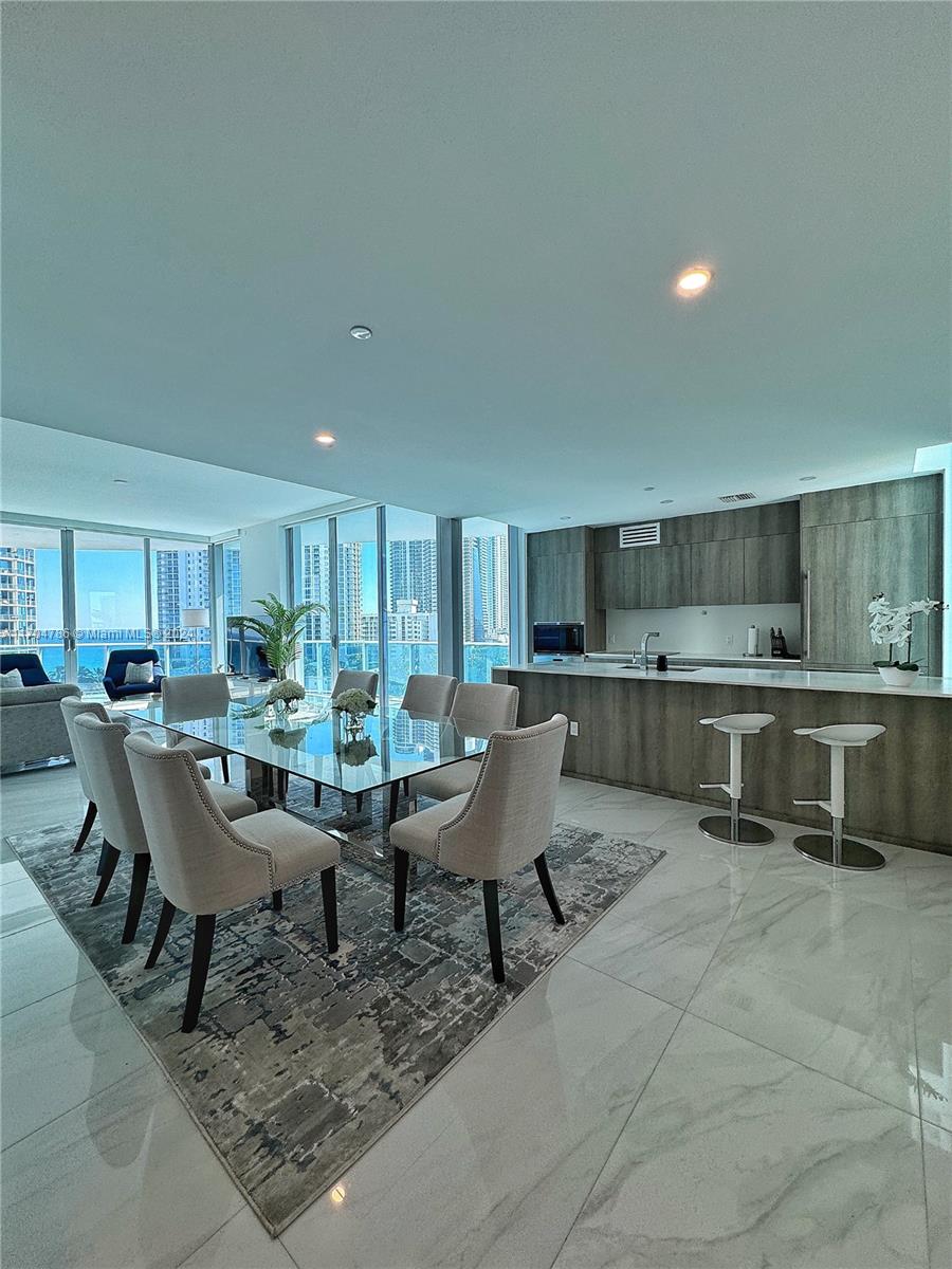 AURORA CONDO - Residential Lease