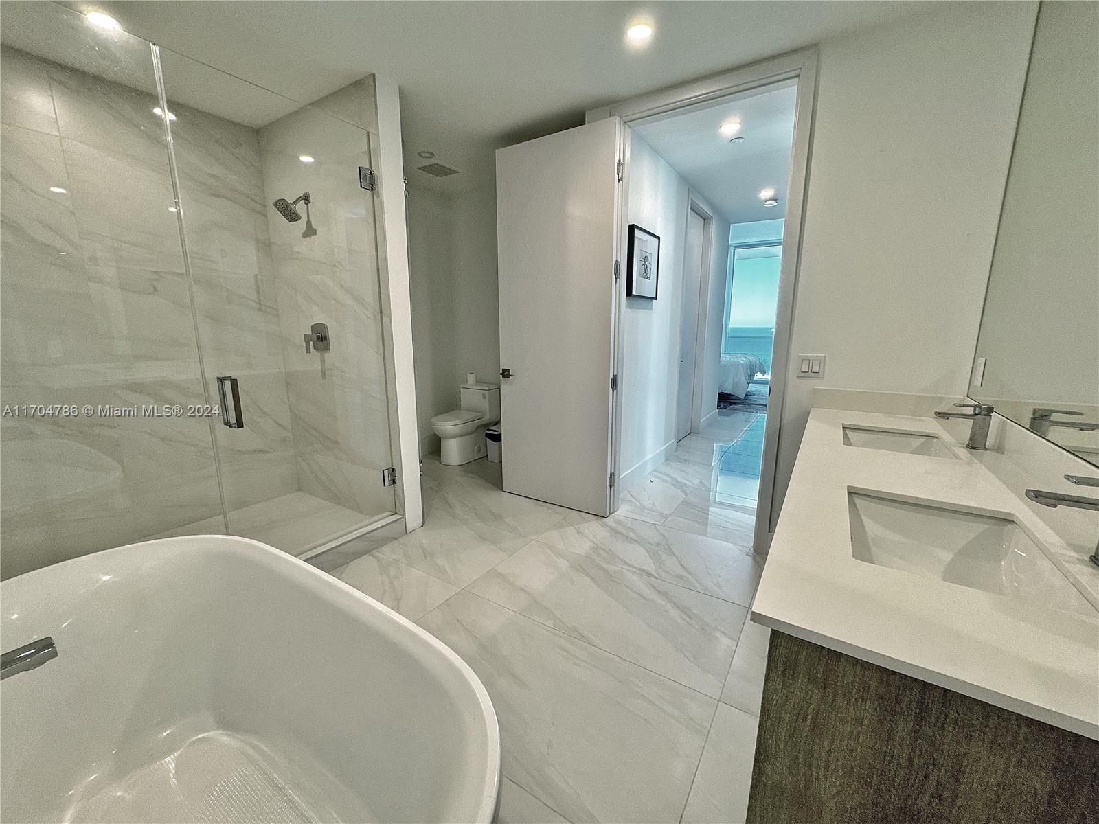 AURORA CONDO - Residential Lease