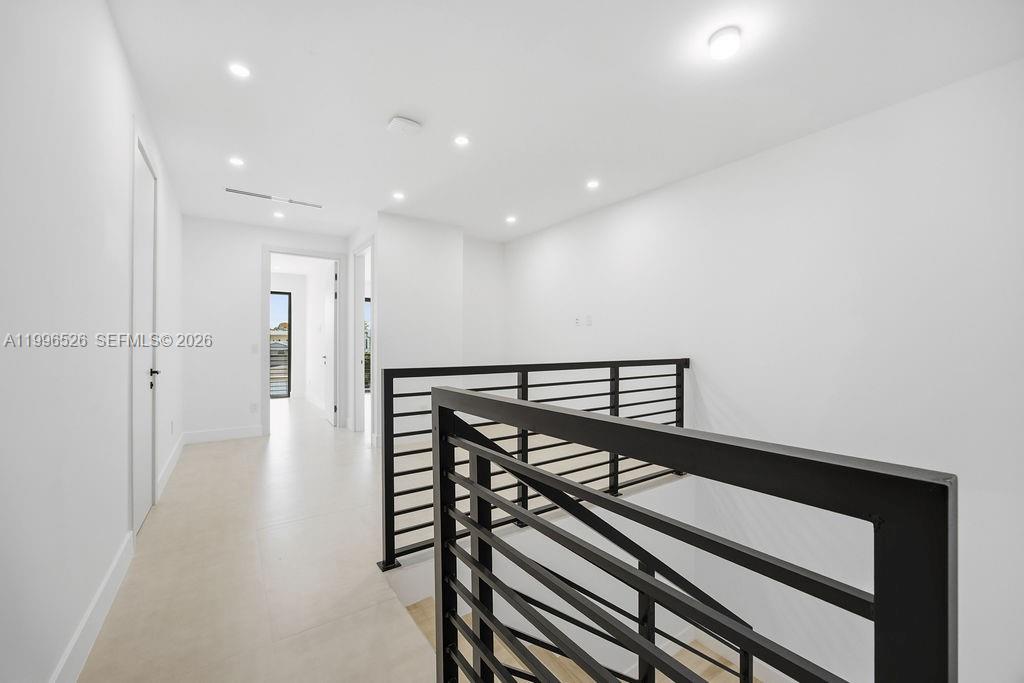 HOLIDAY HEIGHTS - Residential Lease