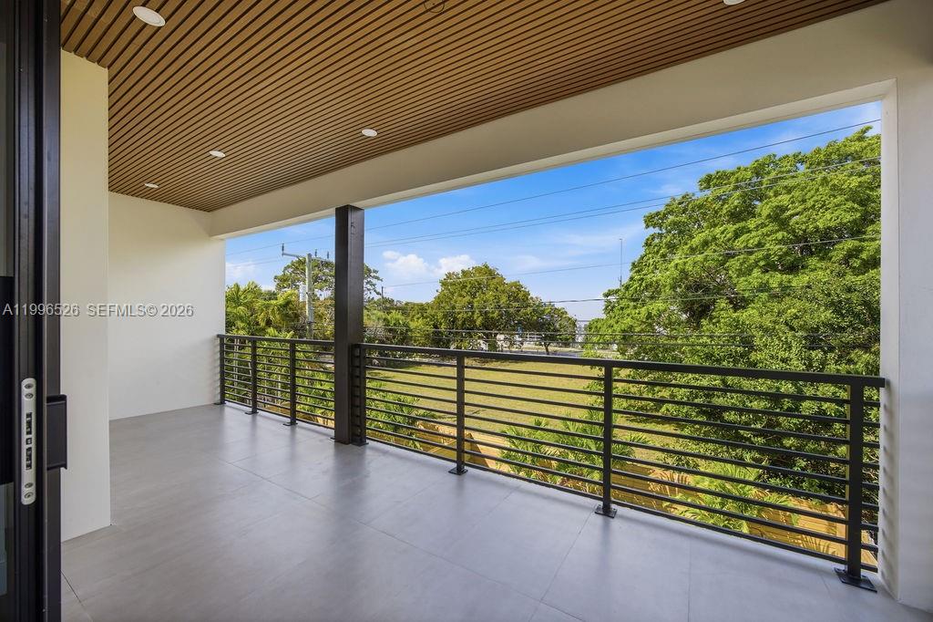 HOLIDAY HEIGHTS - Residential Lease