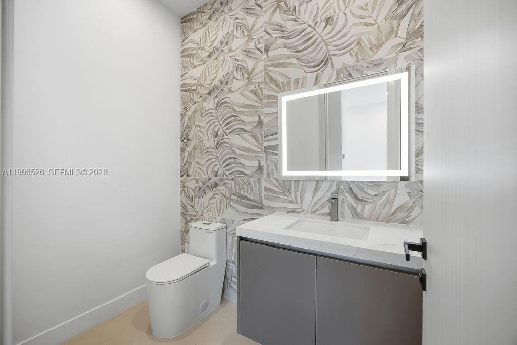HOLIDAY HEIGHTS - Residential Lease