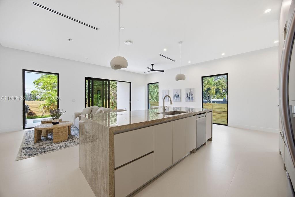 HOLIDAY HEIGHTS - Residential Lease