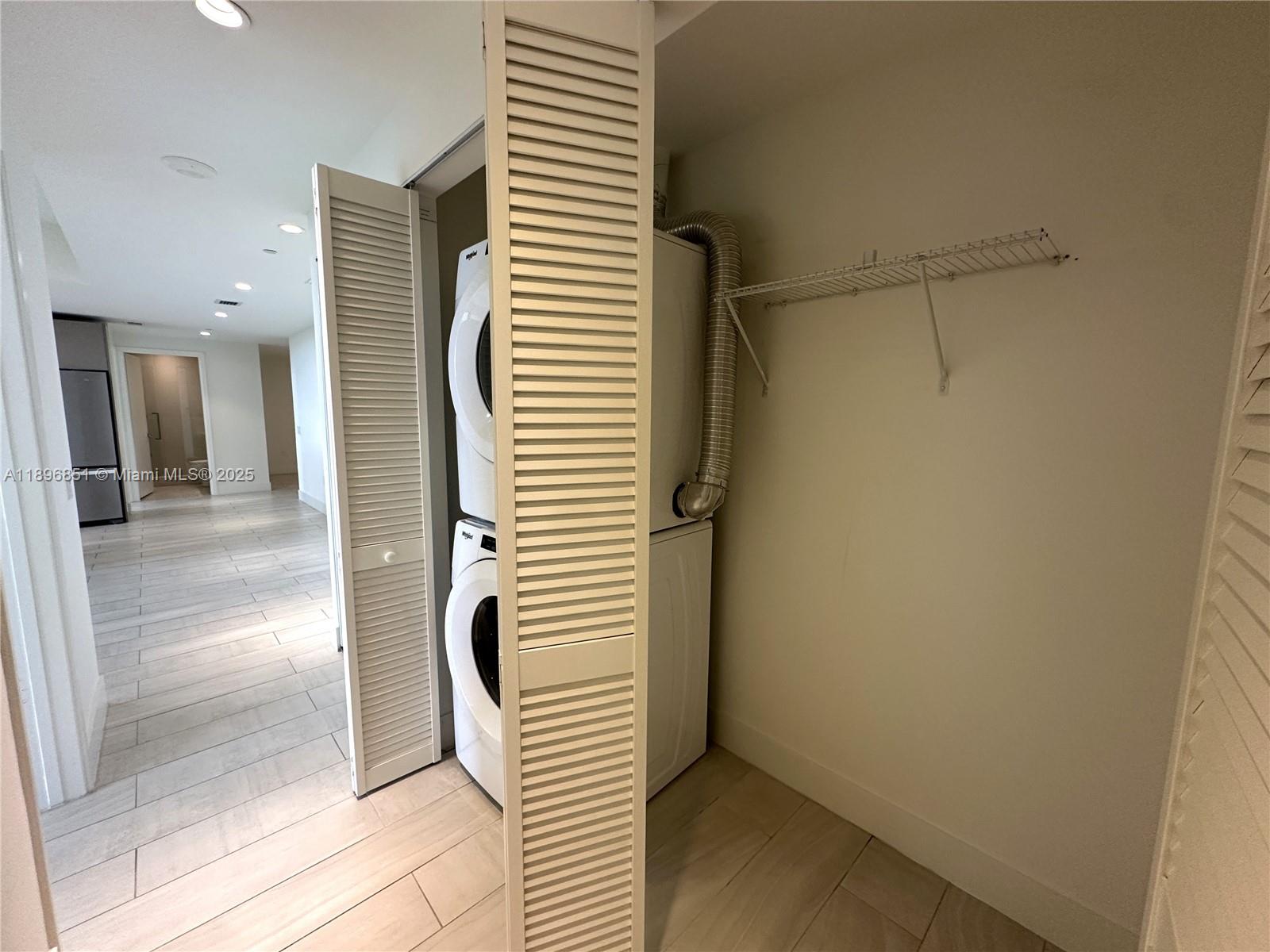 METROPICA NORTH TOWER ONE - Residential Lease