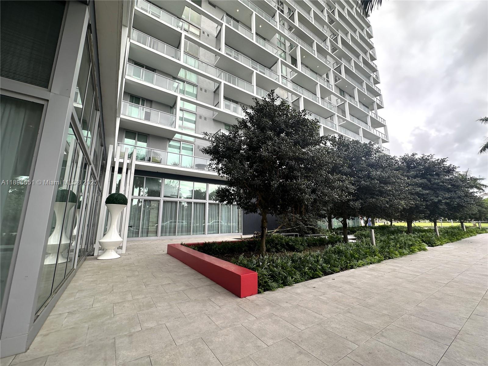 METROPICA NORTH TOWER ONE - Residential Lease