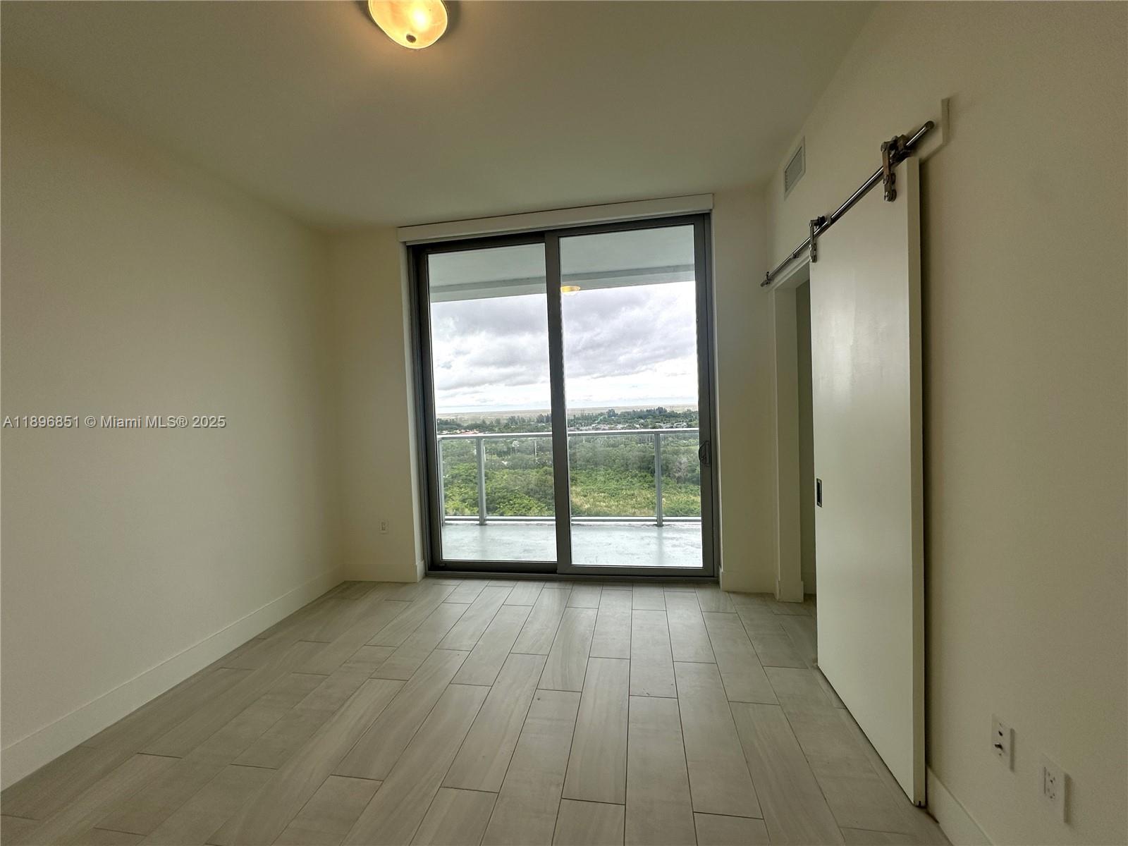 METROPICA NORTH TOWER ONE - Residential Lease