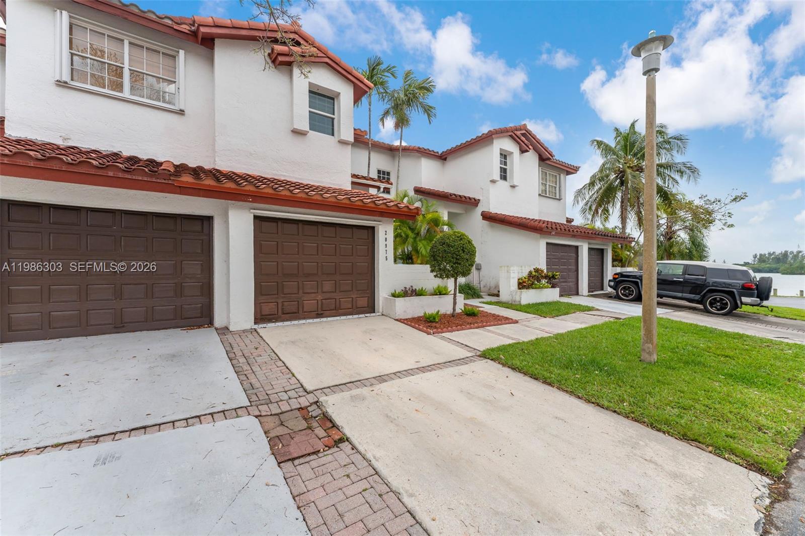 SAGA BAY TOWNHOMES - Residential Lease