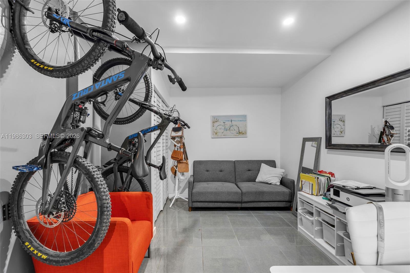 SAGA BAY TOWNHOMES - Residential Lease