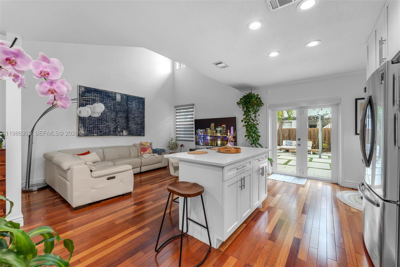 SAGA BAY TOWNHOMES - Residential Lease