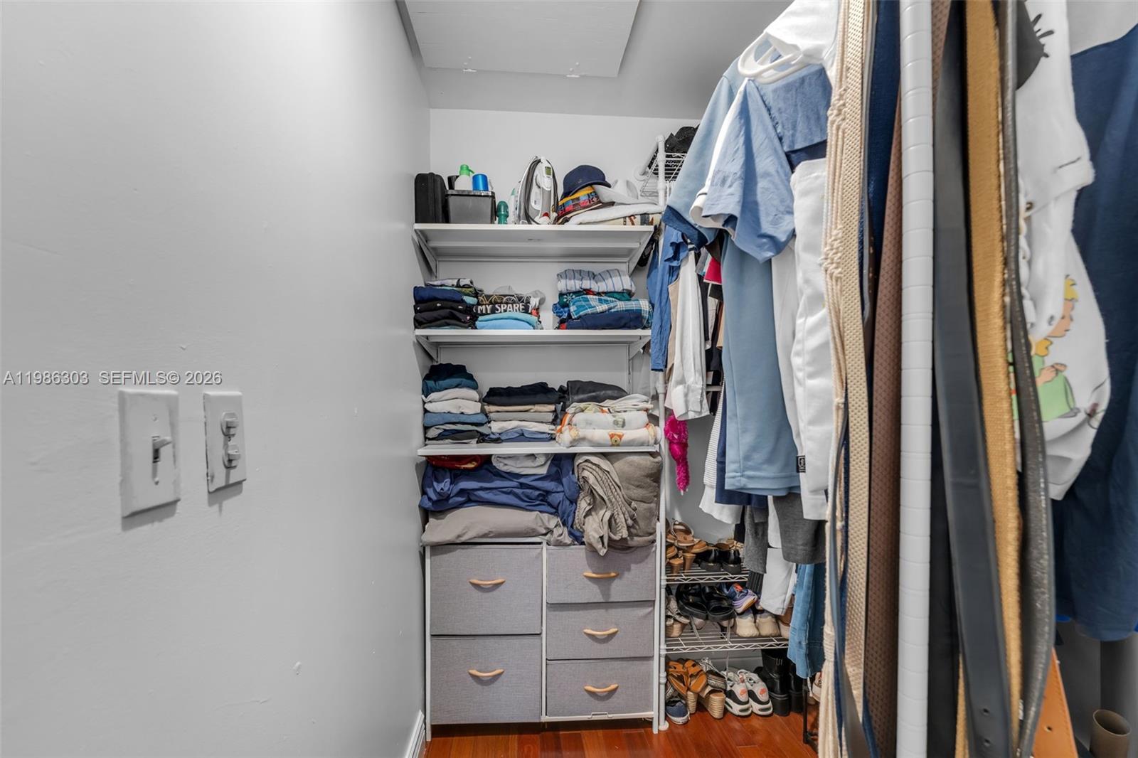 SAGA BAY TOWNHOMES - Residential Lease