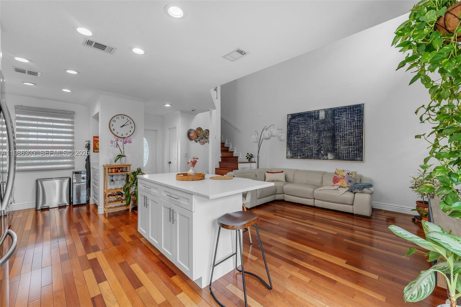 SAGA BAY TOWNHOMES - Residential Lease