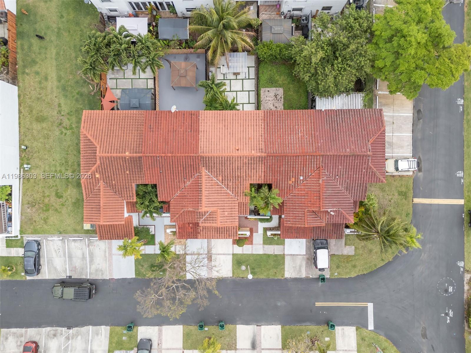 SAGA BAY TOWNHOMES - Residential Lease