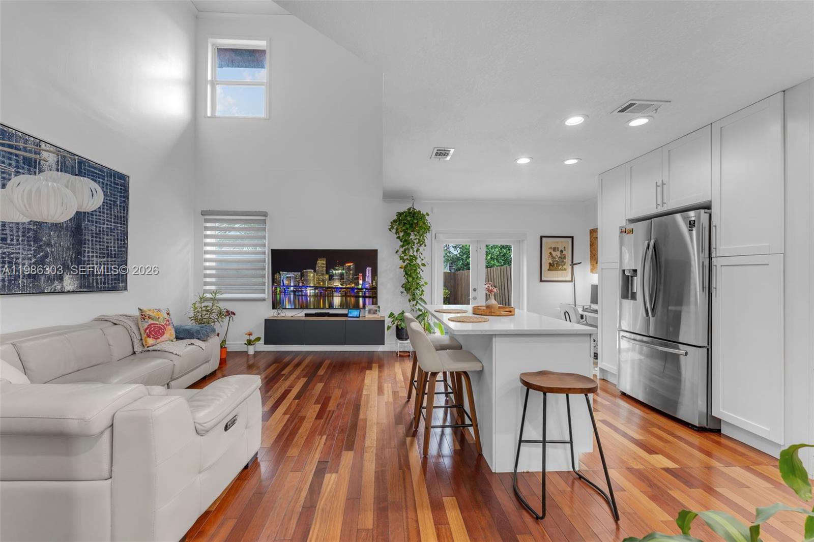 SAGA BAY TOWNHOMES - Residential Lease