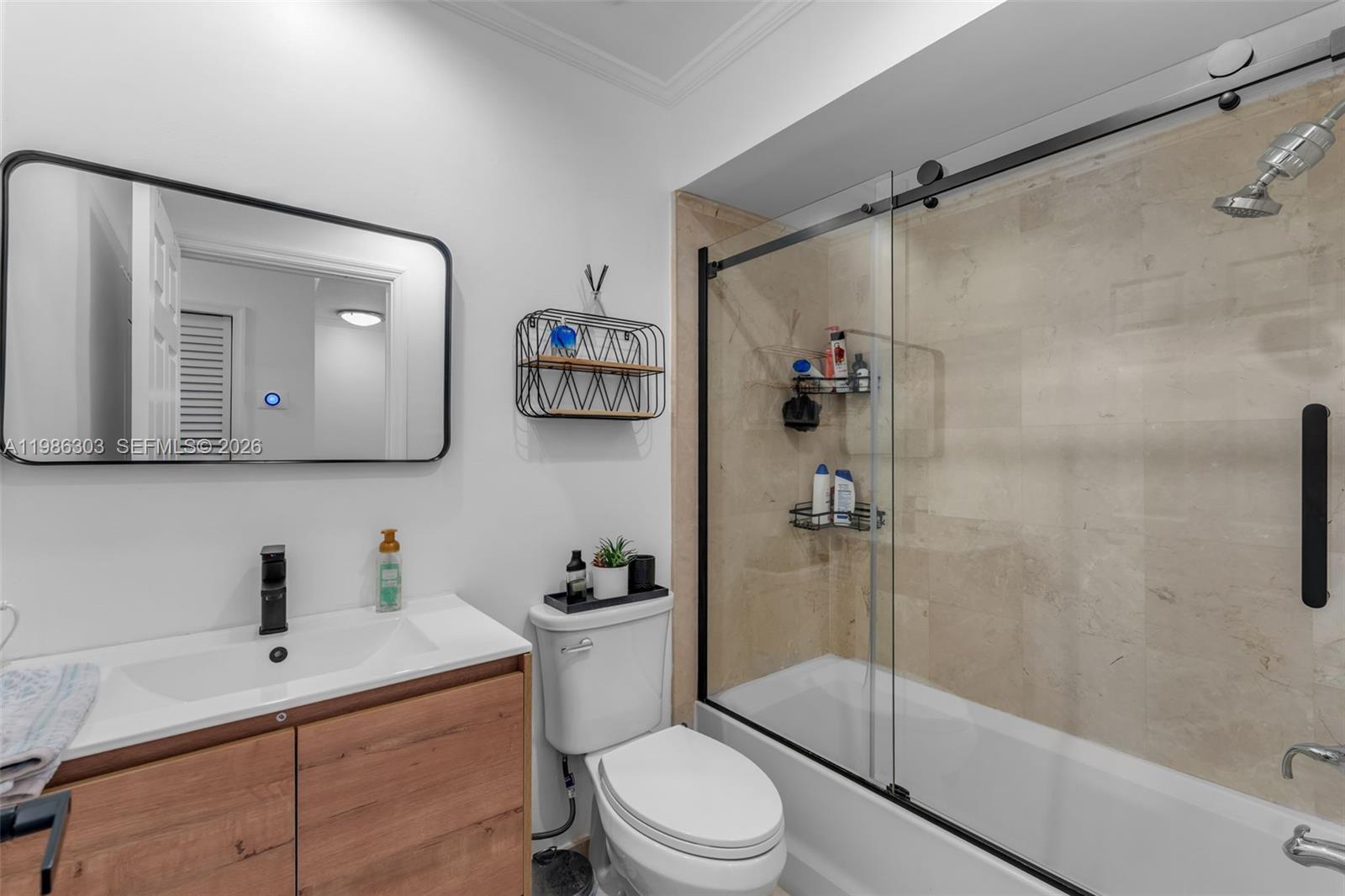 SAGA BAY TOWNHOMES - Residential Lease