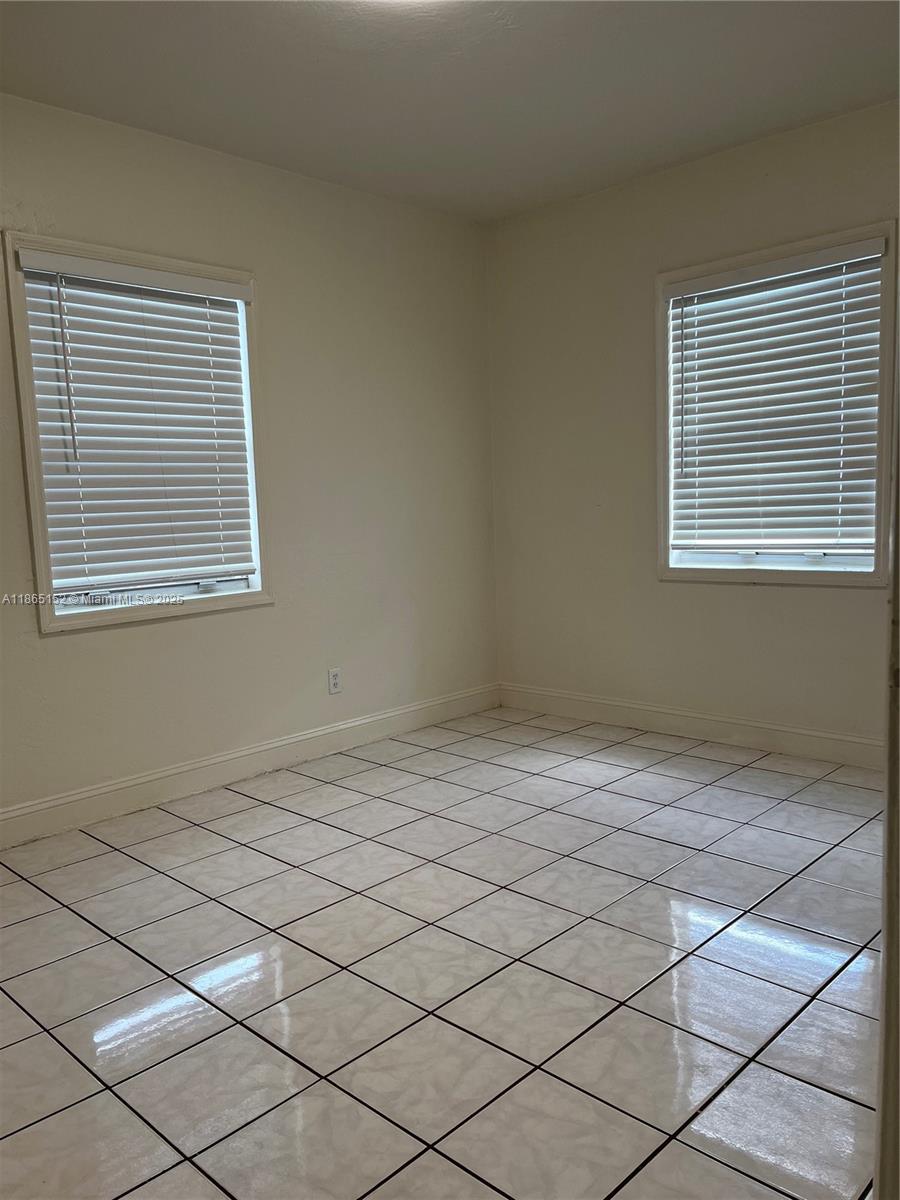 HOLLYWOOD TERRACE - Residential Lease