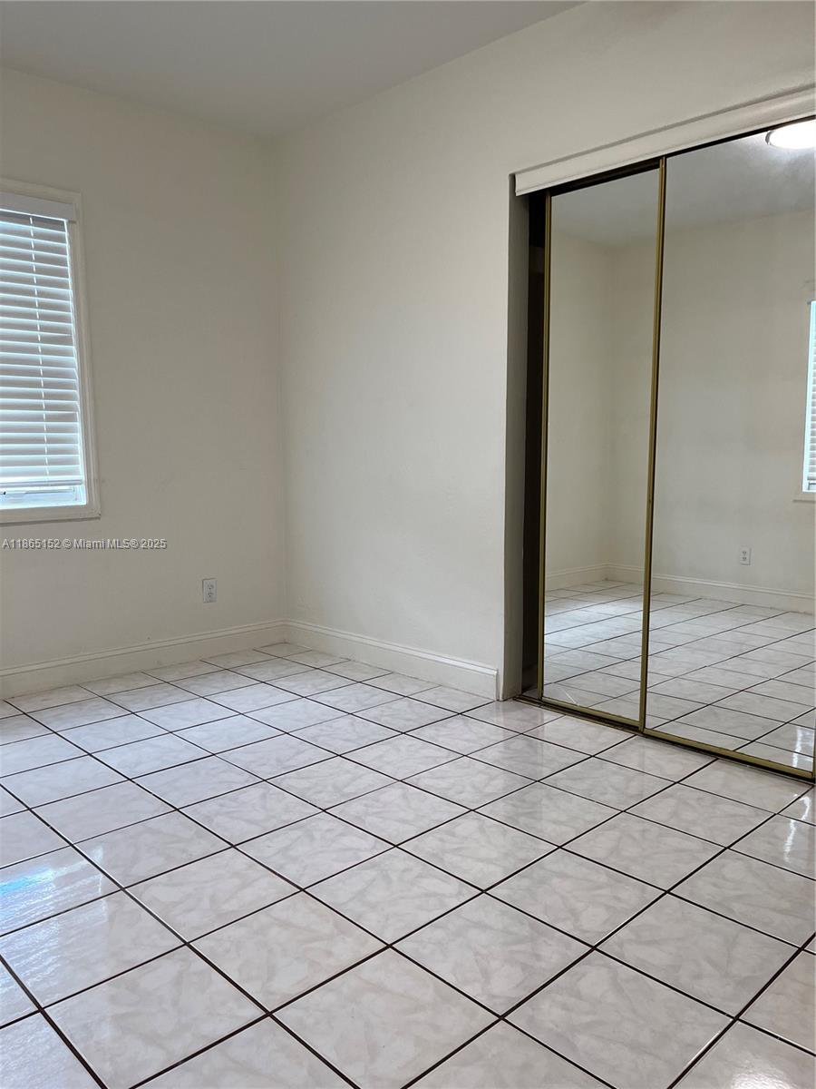 HOLLYWOOD TERRACE - Residential Lease