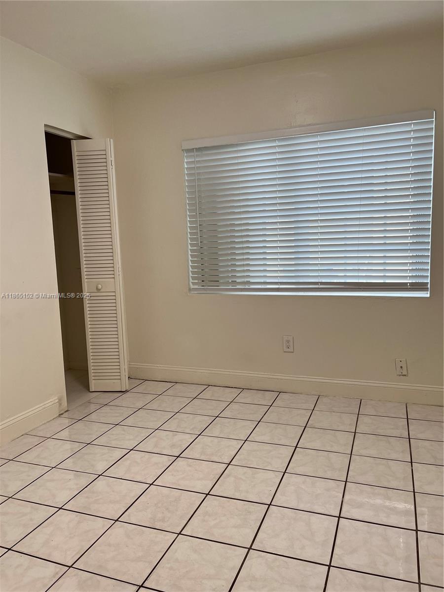 HOLLYWOOD TERRACE - Residential Lease