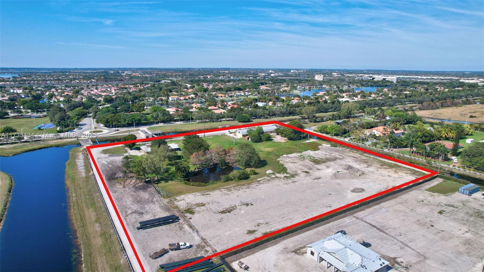 COUNTRY CLUB RANCHES - Land